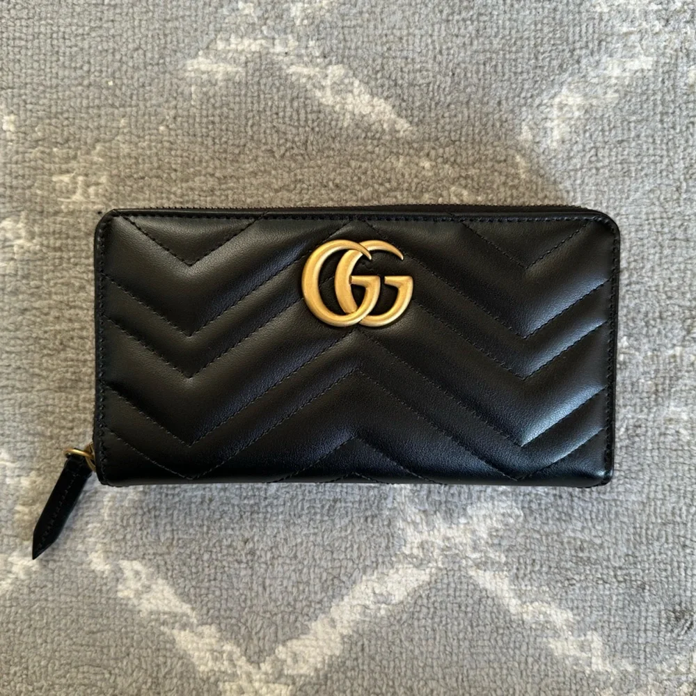 Authentic Gucci Marmont Zip Around Wallet, Black with Gold Hardware, NEW - Picture 5 of 11